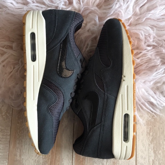 NWT Nike ID Air Max 1 Custom Grey - Picture 7 of 8